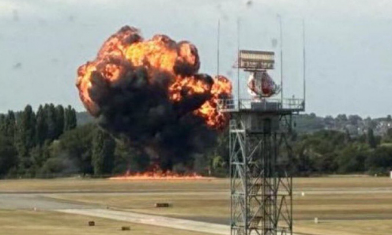 AVION POLETEO IZ HRVATSKE, ZAPALIO SE U VAZDUHU Ljudi gledali u vatrenu kuglu na nebu - prizori su jezivi (VIDEO)