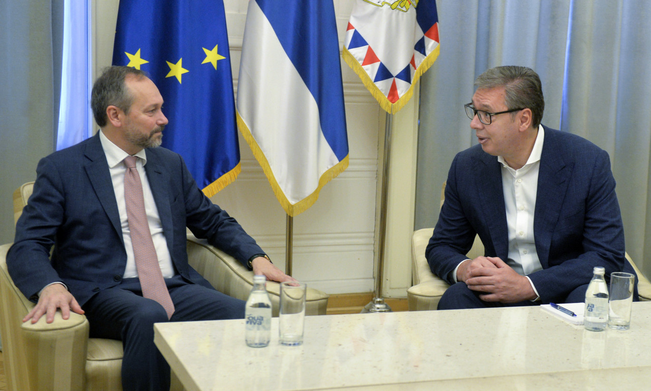 VUČIĆ I ŽIOFRE SE PRISETILI LEPIH, ALI I TEŠKIH TRENUTAKA Posebno razgovarali o ovoj temi (FOTO)