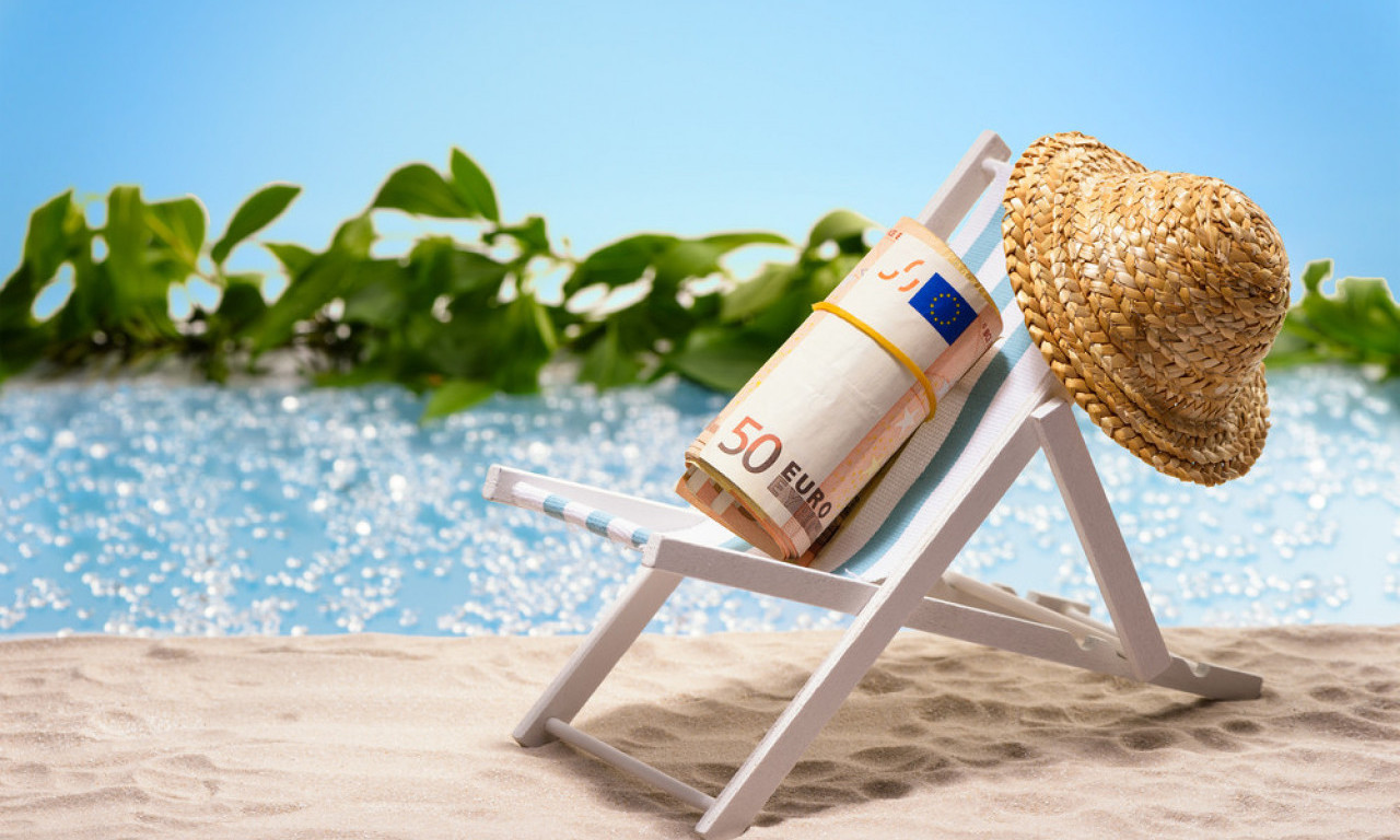 NEĆETE VEROVATI GDE SRBI LETUJU ZA 100 EVRA Sve uključeno, a izgleda kao Maldivi (FOTO)