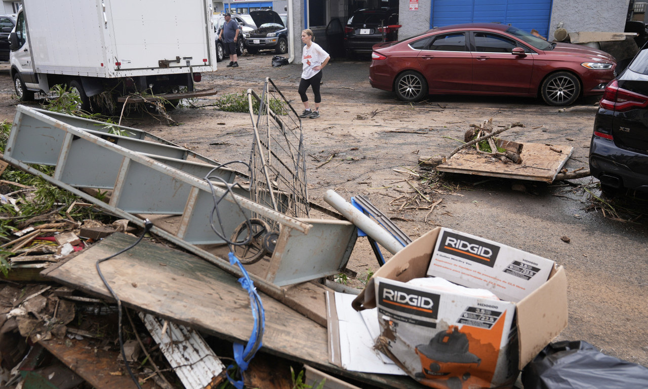 IMA MRTVIH U STRAŠNIM POPLAVAMA Bujice vode potopile Njujork i Nju Džerzi! Pogledajte zastrašujuće prizore (FOTO+VIDEO)