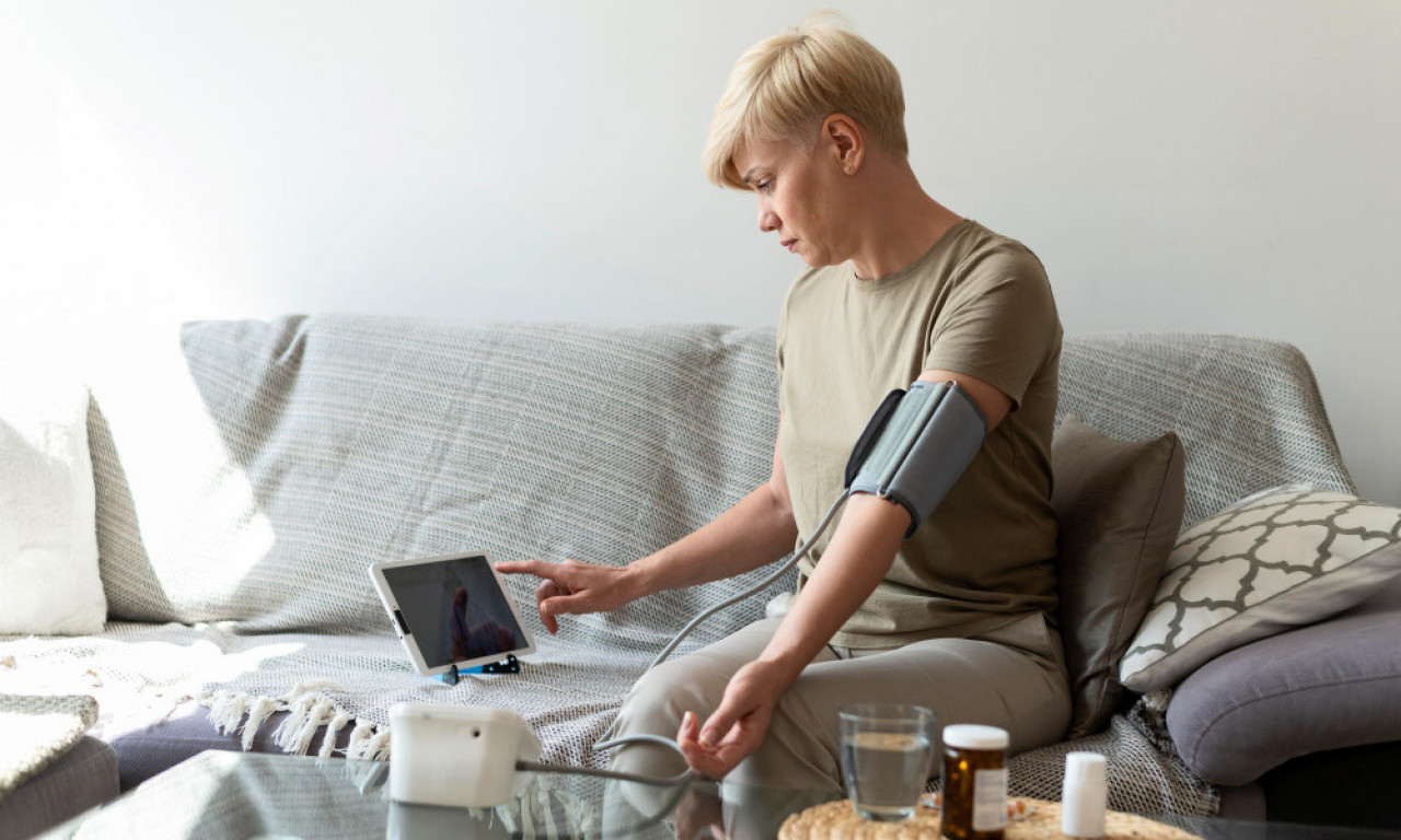 SKOČIO VAM PRITISAK? Ovo su najbrži načini da ga spustite – bez panike i bez lekova