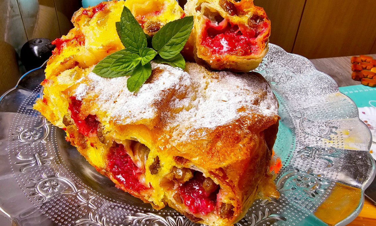 VIKEND PITA SA MALINAMA KOJA SE PAMTI Zasladite se, uživajte u svakom zalogaju!