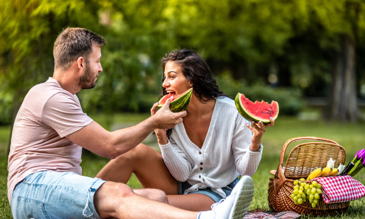 KORA LUBENICE KAO LEK ZA SRCE Nutricionistkinja Veroslava otkriva za šta je sve bostan dobar, ali i ko ne sme da ga jede