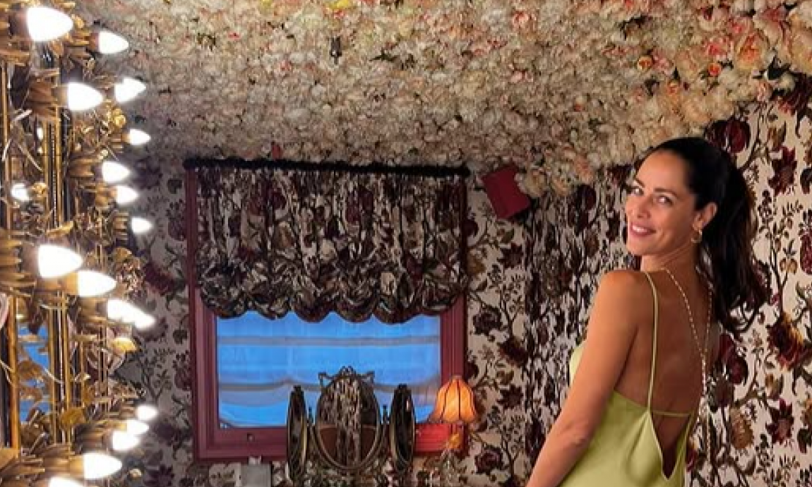 NAKON RAZVODA ZAVODI U HALJINI GOLIH LEĐA Dok Švajni ljubi Bugarku na plaži, Ana Ivanović provocira (FOTO)