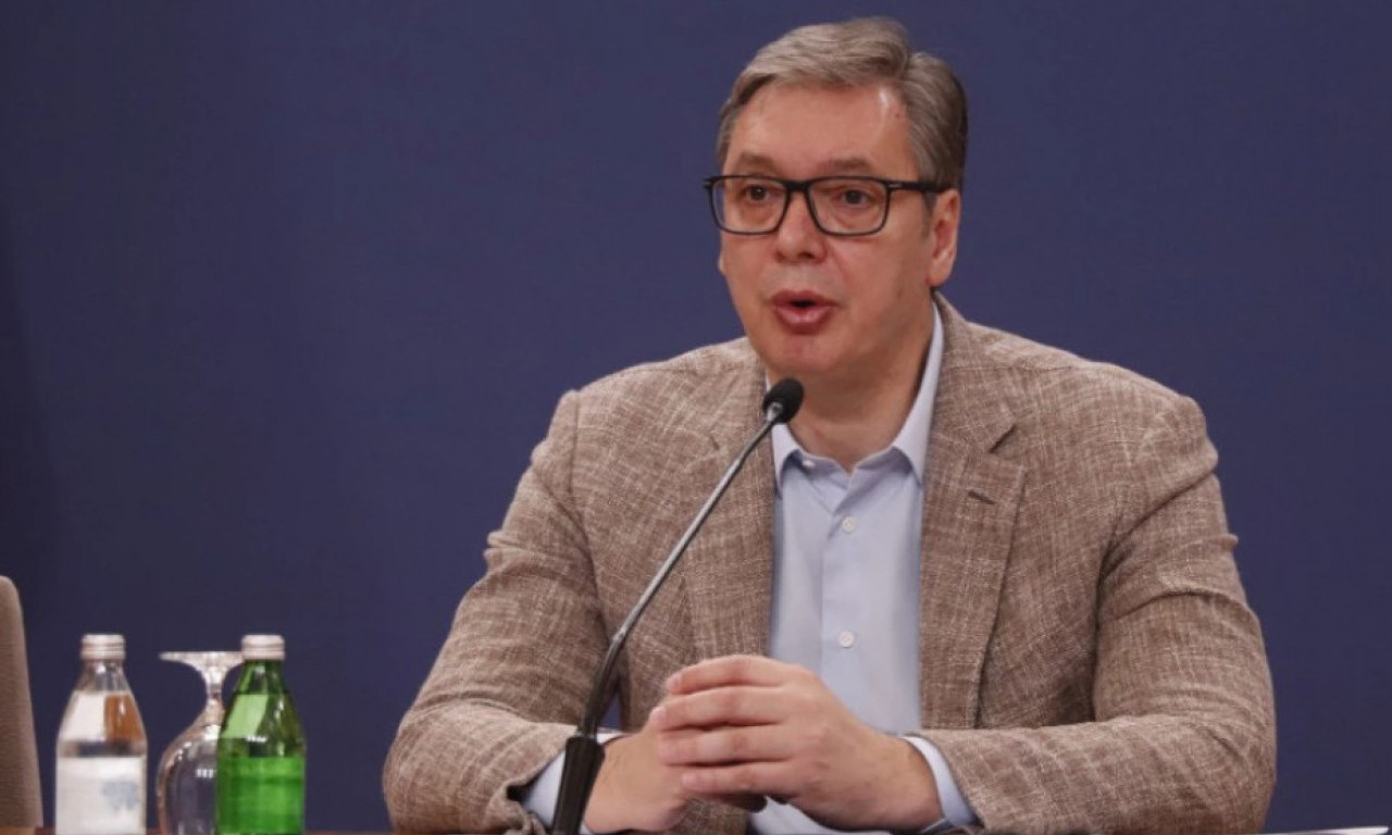 VUČIĆ IMA VAŽAN SASTANAK Tačno u 10 sati!