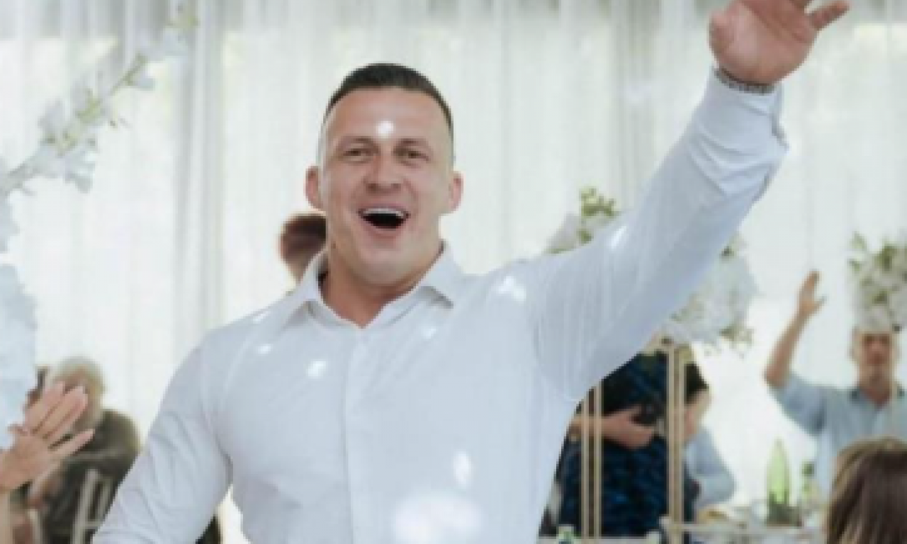 "OSTAVI SESTRU SAMU, ČEKAM TE JA, MOŽDA IPAK..." Oproštajna poruka za ubijenog škaljarca u Podgorici tera suze na oči