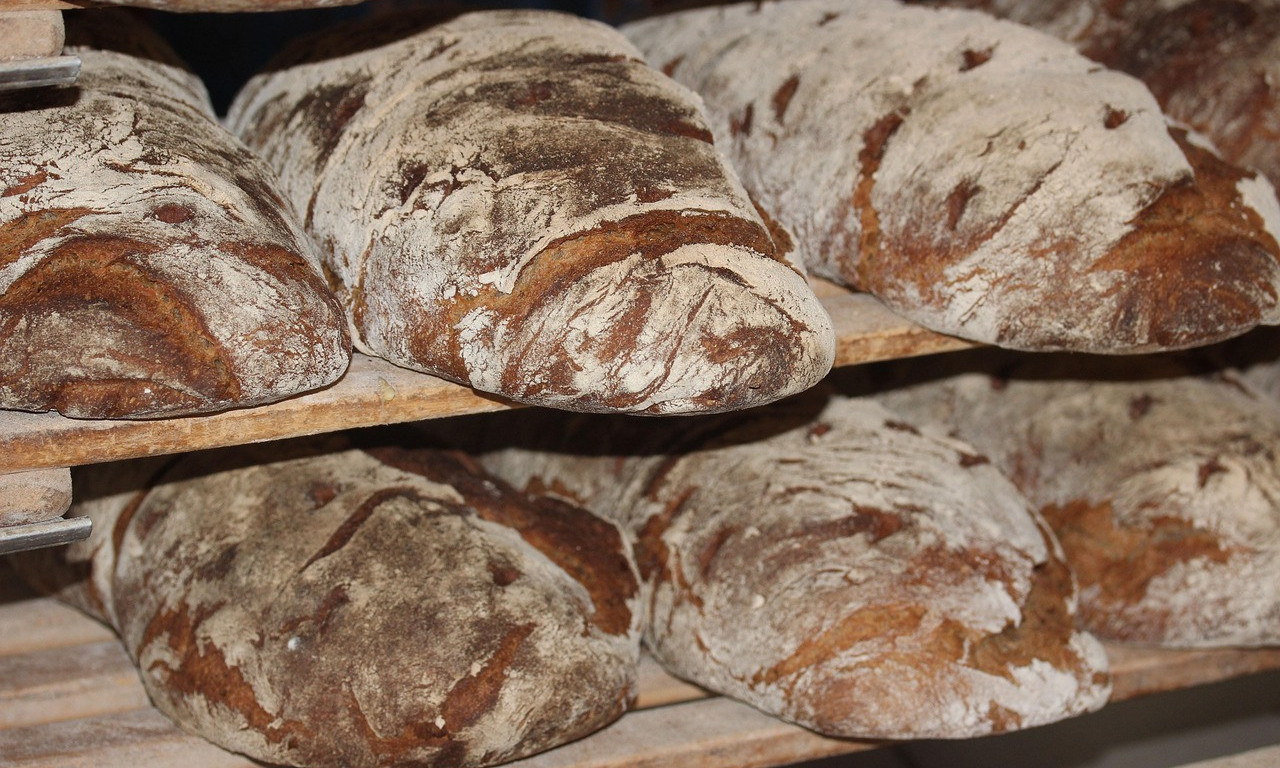 OVO JE HLEB SRPSKOG VOJNIKA Skroman, ali jači od gladi i rata! (RECEPT)