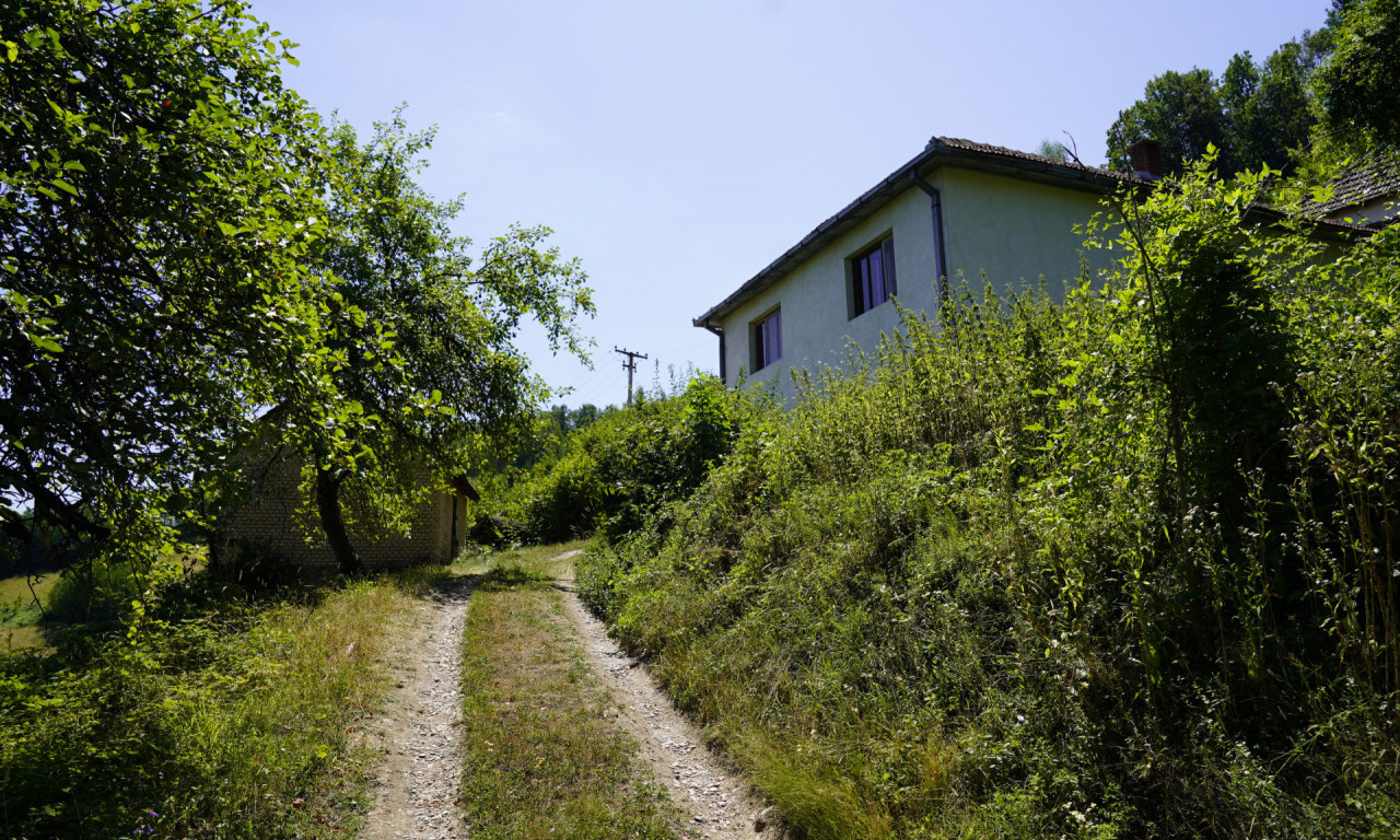 UBICA IZ SELA KOD BAJINE BAŠTE OSTAVIO OPROŠTAJNO PISMO Evo zašto je presudio  sinu (7) i ženi