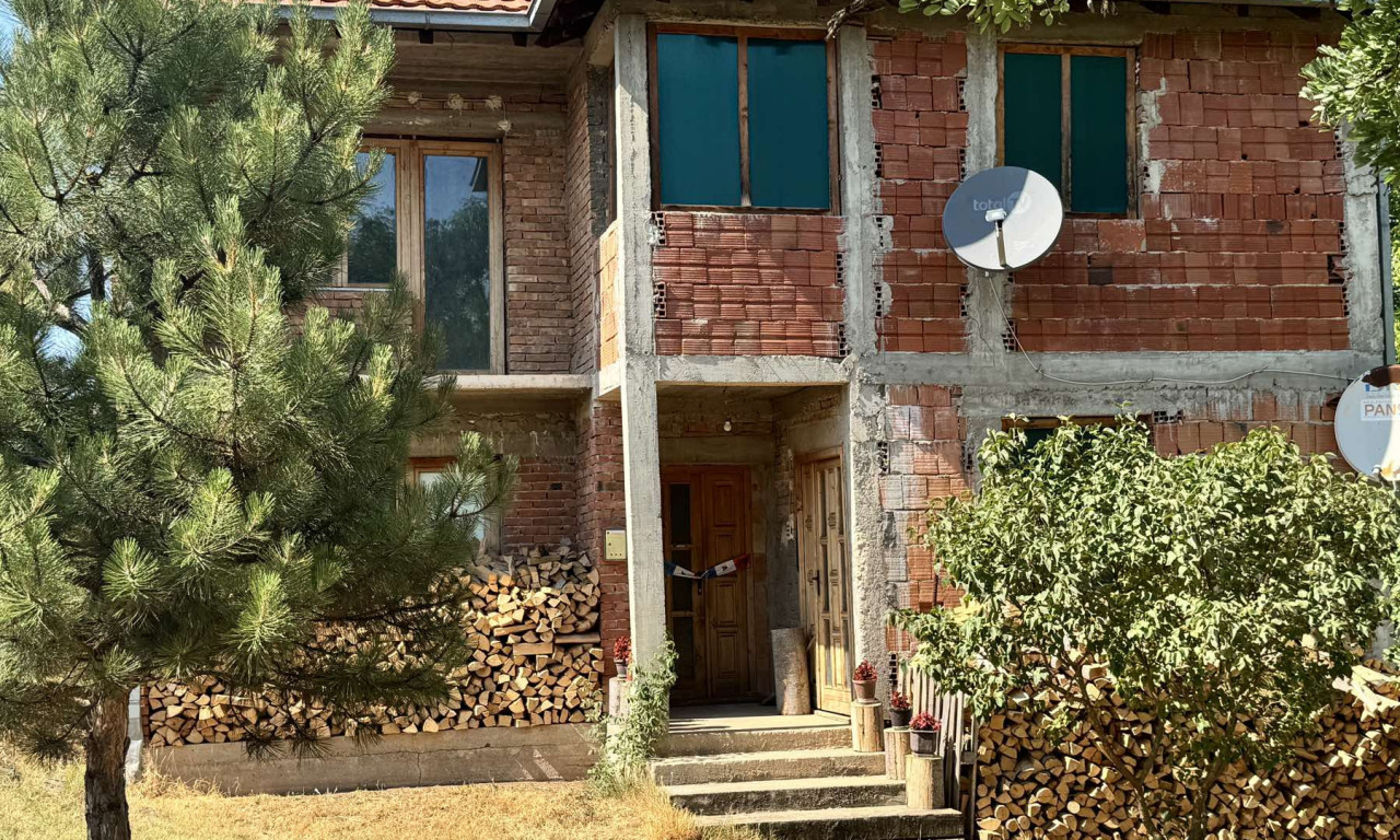 NOŽEM NASMRT ISKASAPIO SUPRUGU Monstrumu koji je Niš zavio u crno određen pritvor