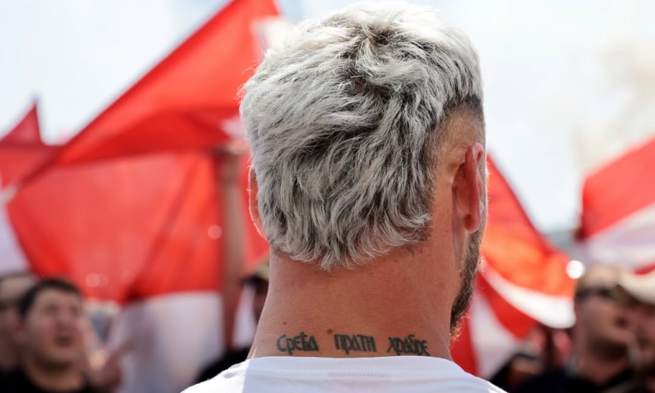 ĆIRILICA NA VRATU ARNAUTOVIĆA! Detalj na Markovom telu koji je bacio sve Delije u trans (FOTO)