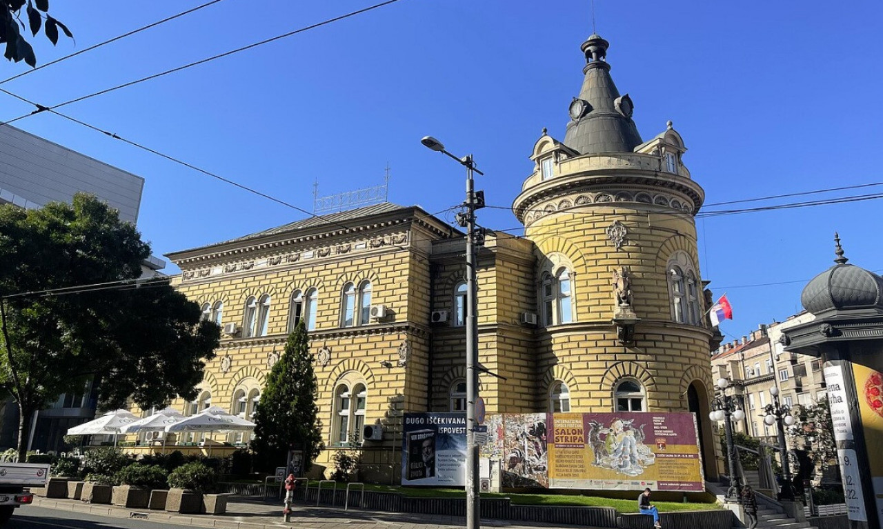 POLICIJA IZBACILA STUDENTE U BLOKADI IZ SKC-a! Iza njih ostao uništen inventar, u prostorijama haos...
