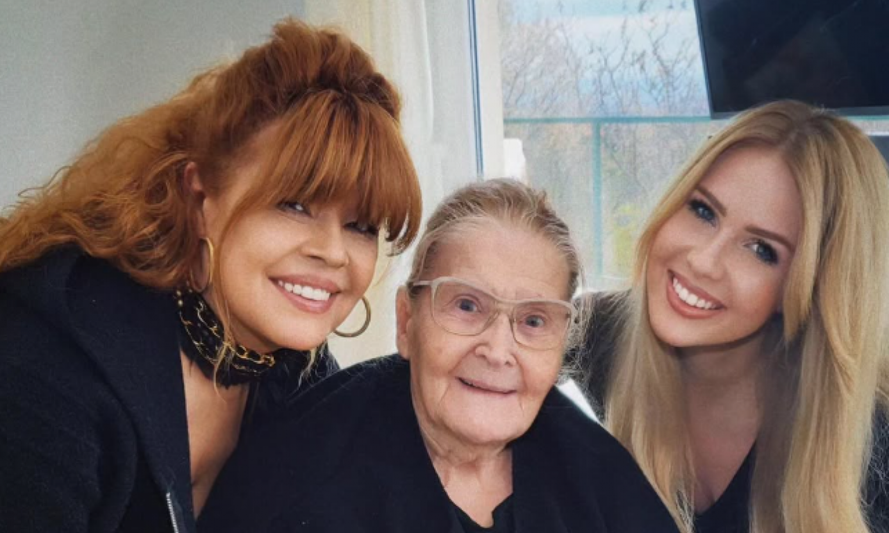 UMRLA MAJKA ENE BEGOVIĆ Porodica objavila tužne vesti, njihove reči teraju suze na oči