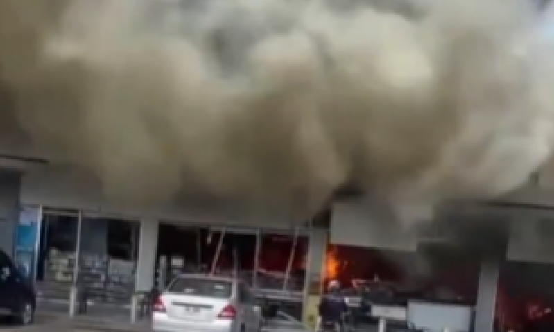 RAT TAJLANDA I KAMBODŽE Napad ne prestaje - eksplozije granata na sve strane! (VIDEO)