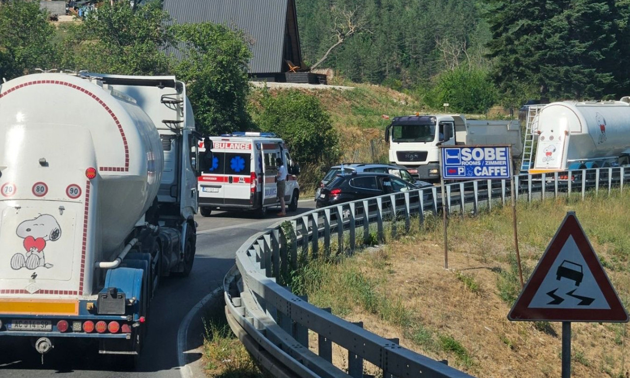 TEŽAK SUDAR U MEĐUVRŠJU KOD ČAČKA Stvaraju se gužve na drumu (FOTO)