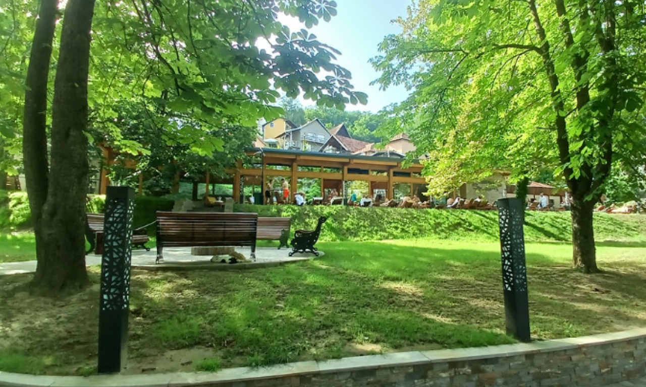 OVA BANJA JE IDEALNA AKO VAM JE POTREBAN PREDAH OD GRADSKE VREVE Ko ima problema sa cirkulacijom put pod noge!