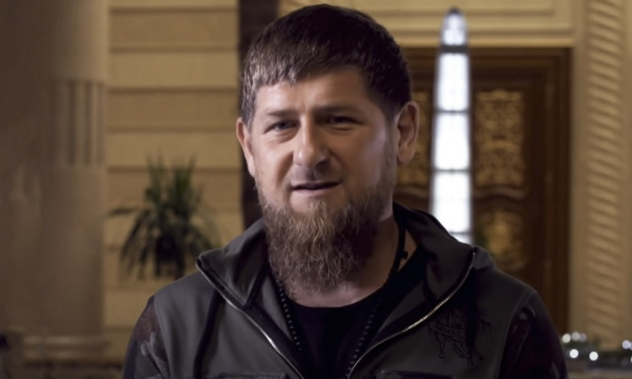 KADIROV UMALO STRADAO: Davio se u moru, hitno prevezen u bolnicu!