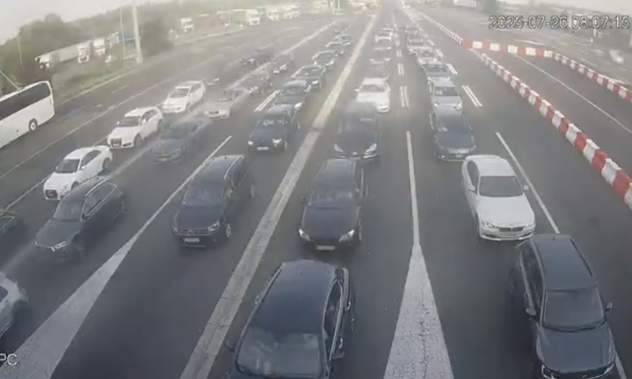 GUŽVA NA GRANICAMA Ako večeras prolazite ovuda, naoružajte živce! Evo gde je najgore