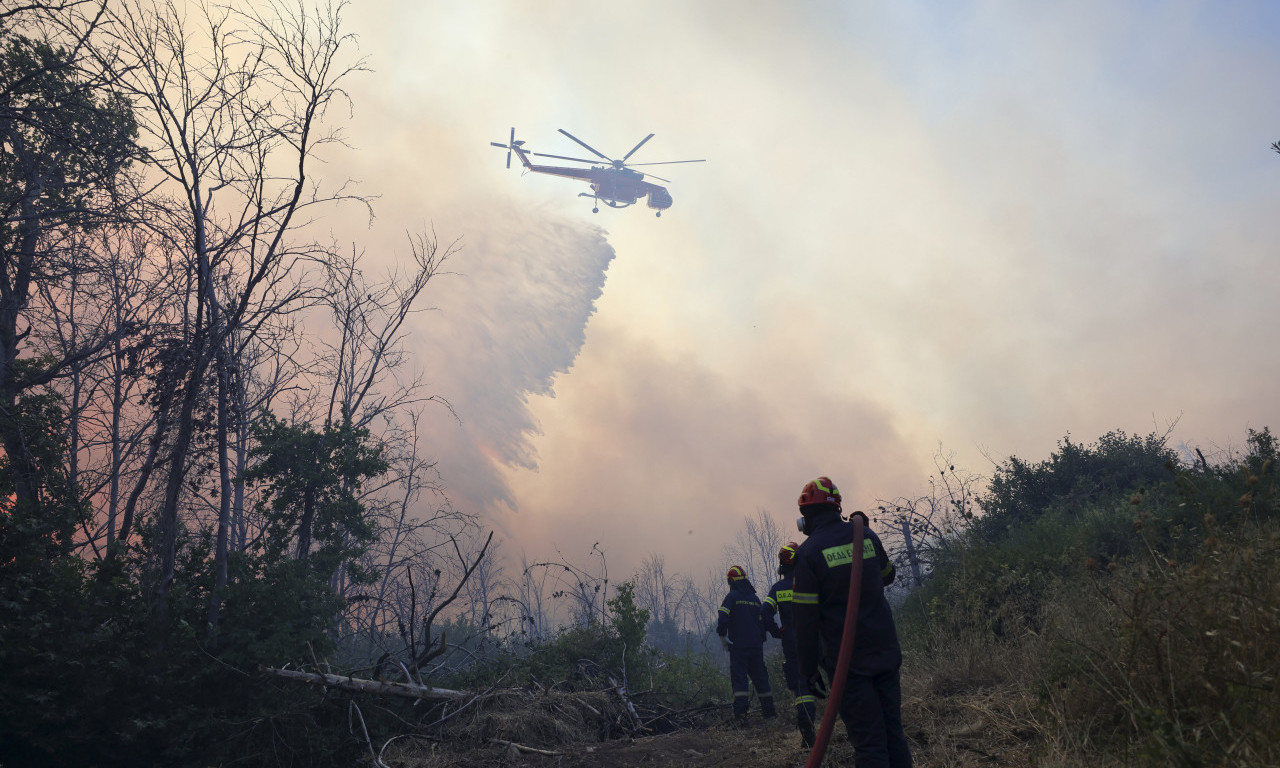 U GRČKOJ PONOVO BUKTI POŽAR Vatru gase i iz vazduha