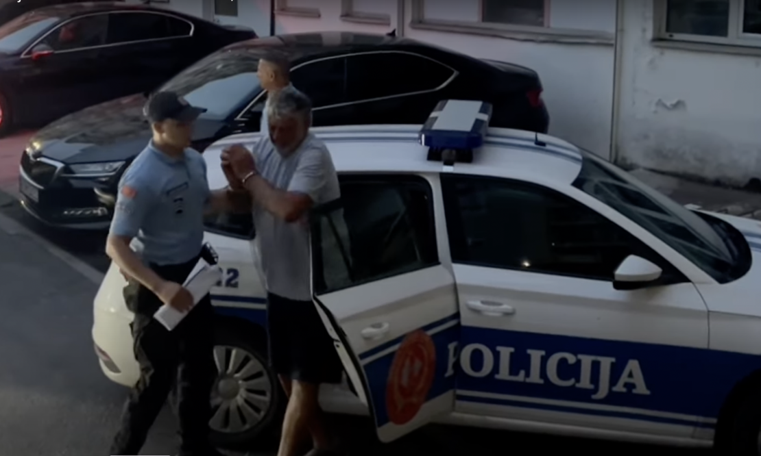 OVO JE SVETISLAV, UBICA IZ BUDVE Pogledajte kako je "hladan" dok ga hapse! Ubistvo oca i sina zatreslo region (VIDEO)