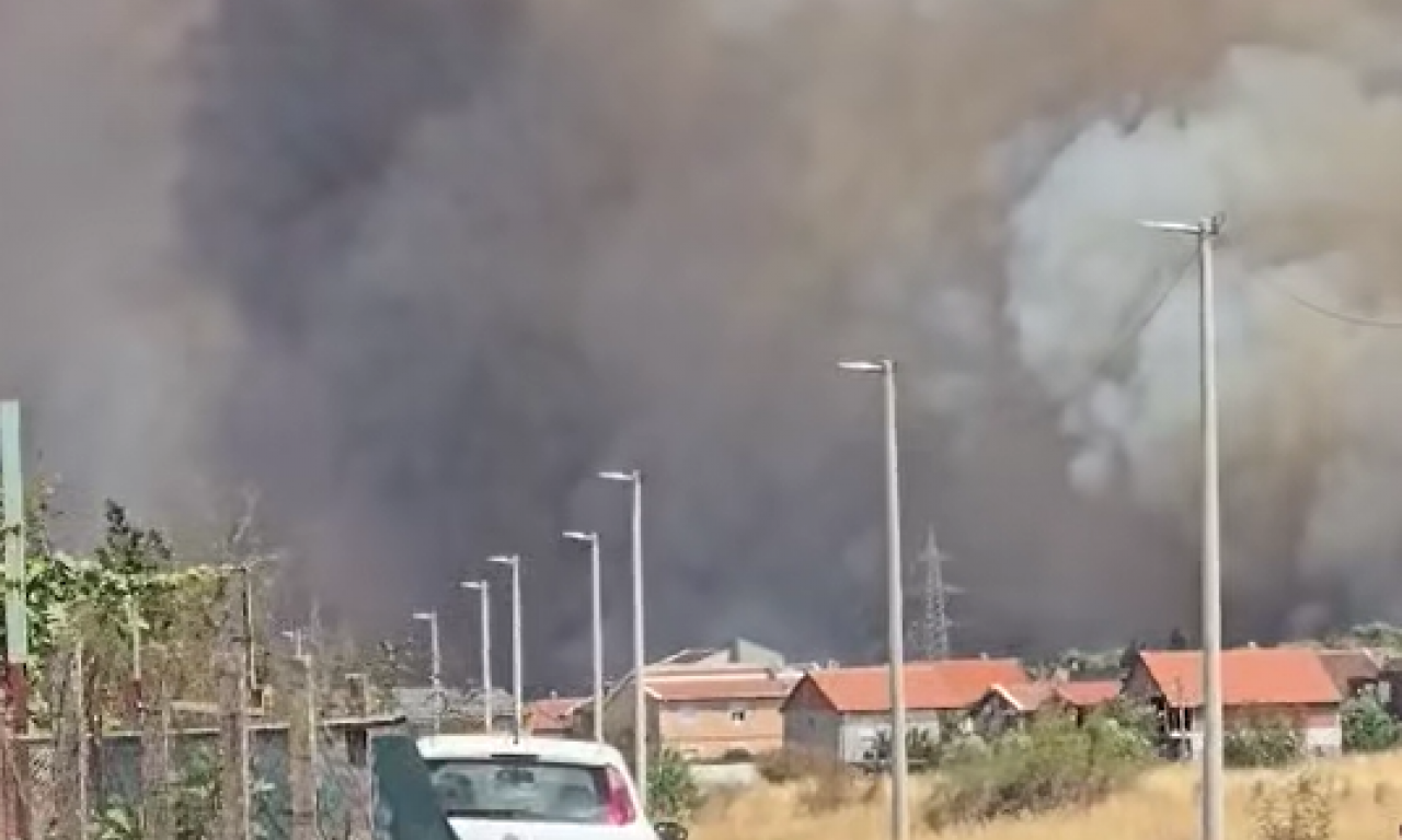 APOKALIPTIČNO U CRNOJ GORI Veliki požar i kod Podgorice - jedna stvar pravi haos vatrogascima (VIDEO)
