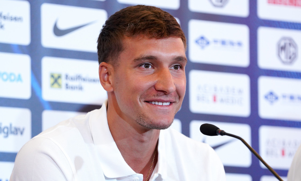 BOGDAN BOGDANOVIĆ POMOGAO DEČACIMA I DEVOJČICAMA SA KOSOVA I METOHIJE Ogromno srce reprezentativca Srbije (VIDEO)