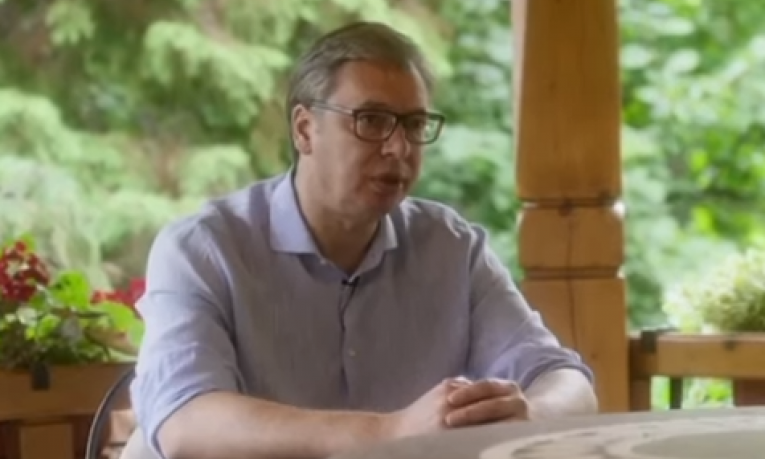 VUČIĆ IMA VAŽNE VESTI ZA SVE GRAĐANE: Stižu niže cene i jeftiniji krediti! I to nije sve... (VIDEO)