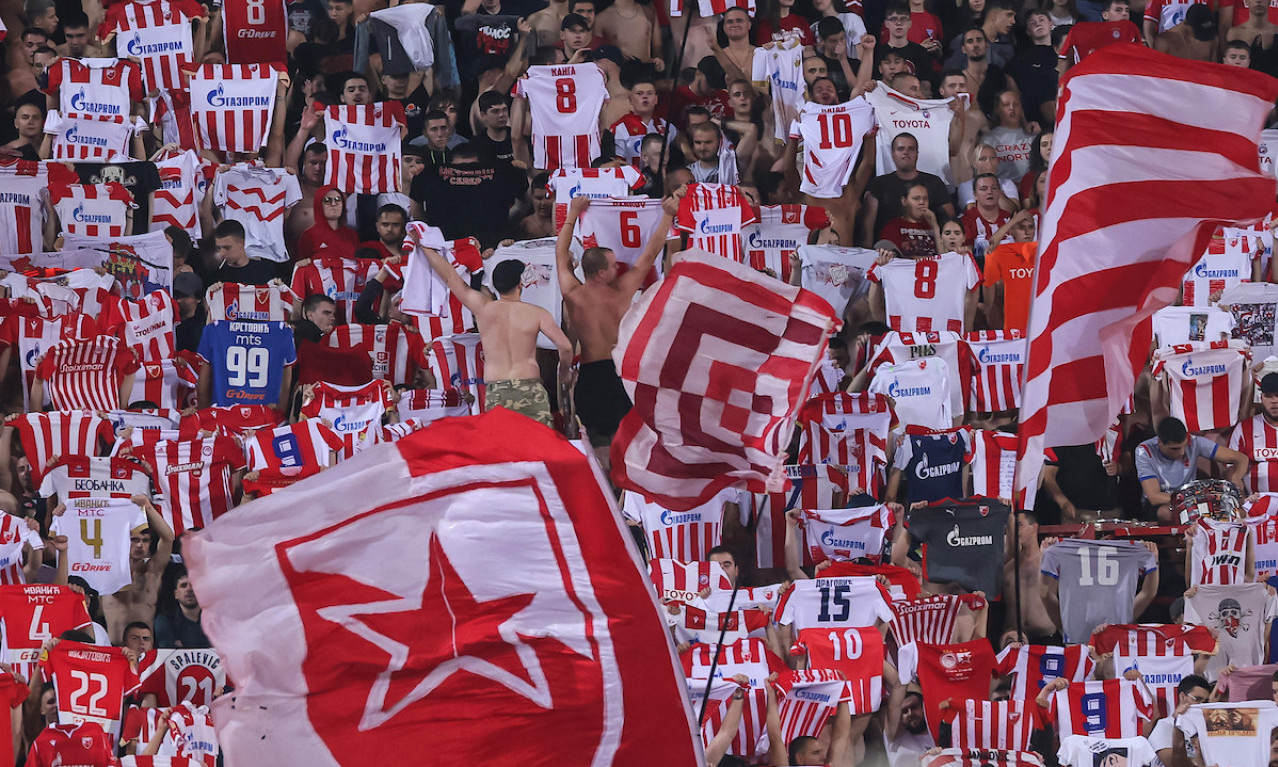 KURTIJEVA POLICIJA UHAPSILA DVOJICU SRPSKIH DEČAKA Krivi samo zato što su nosili majice navijača Crvene Zvezde!