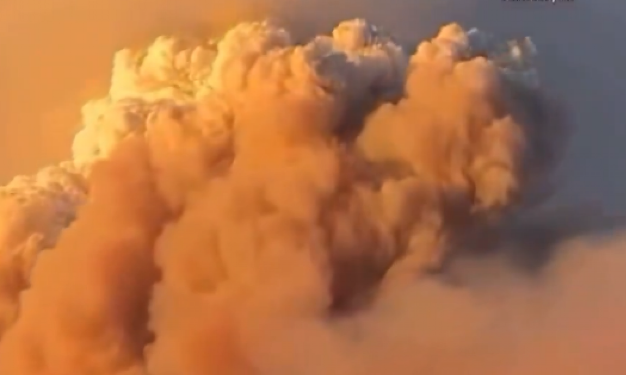 JEZIVE POSLEDICE POŽARA Stvorili su "vatrene oblake"! Evo kako izgledaju i šta mogu da stvore (VIDEO)