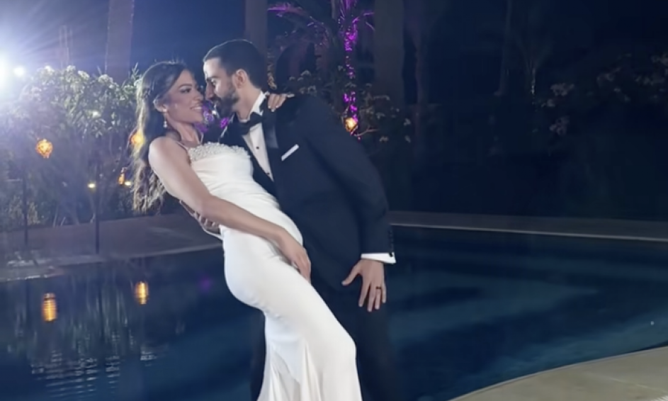 ŠOK NA SVADBI: "KAKVO PONIŽENJE!" Mladoženja jednim potezom sve uništio! Mlada ostala mokra do gole kože (VIDEO)