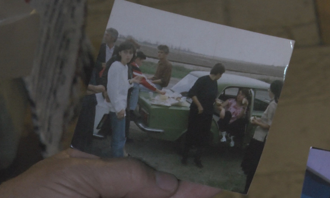 RADETOVA PRIČA I DANAS TERA SUZE NA OČI! Ovako je porodica Petrović preživela Oluju - jedna stvar ih spasila (FOTO)