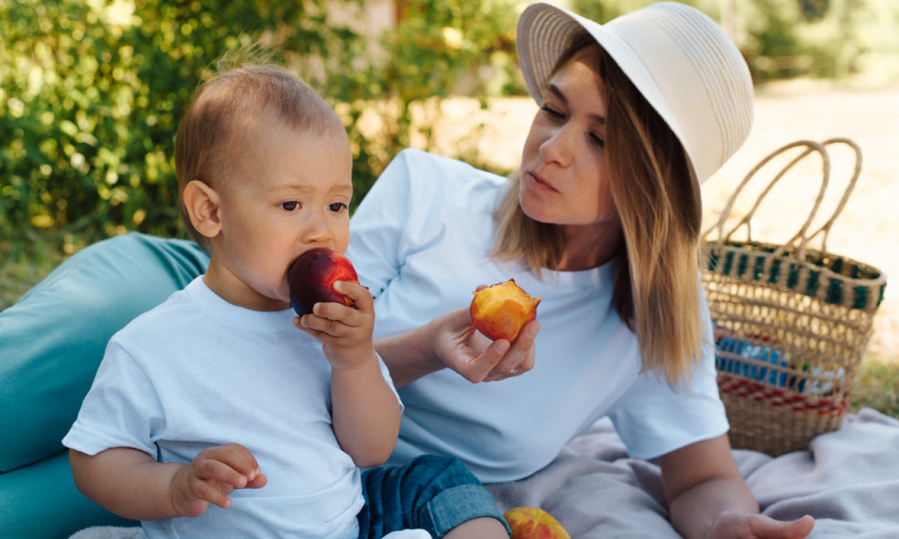 BRESKVE ILI NEKTARINE? ŠTA JE ZDRAVIJE? Odgovor će vas možda iznenaditi