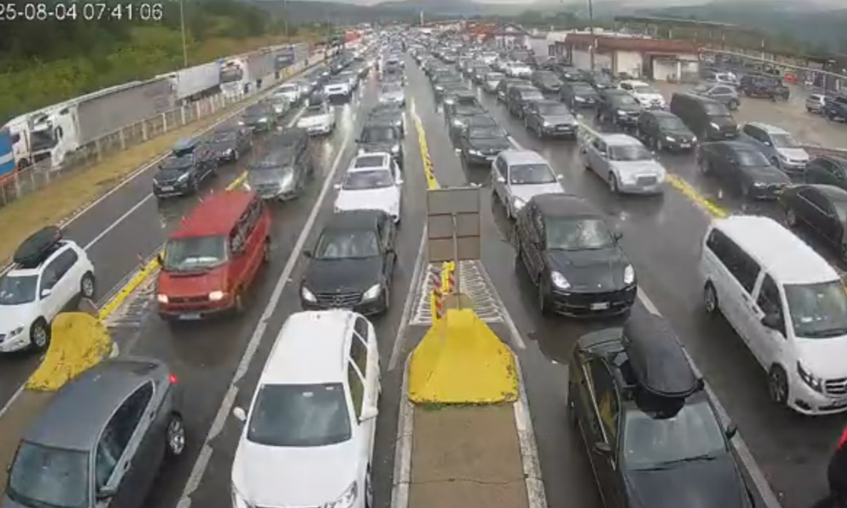 KAKVO JE STANJE NA GRANIČNIM PRELAZIMA Evo gde se najduže čeka