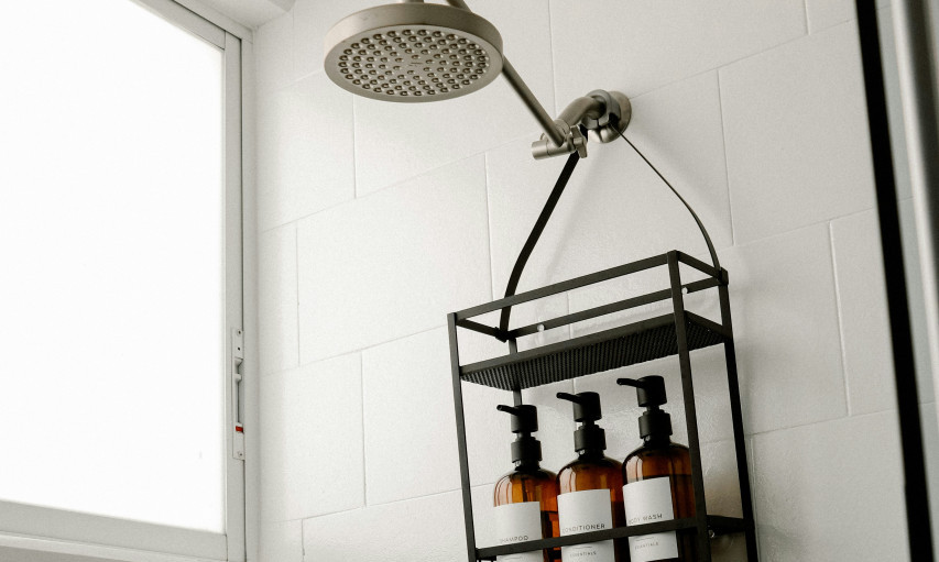 OVA KUPKA SE HITNO POVLAČI SA TRŽIŠTA Ako je imate u kupatilu odmah je bacite, može biti veoma opasna