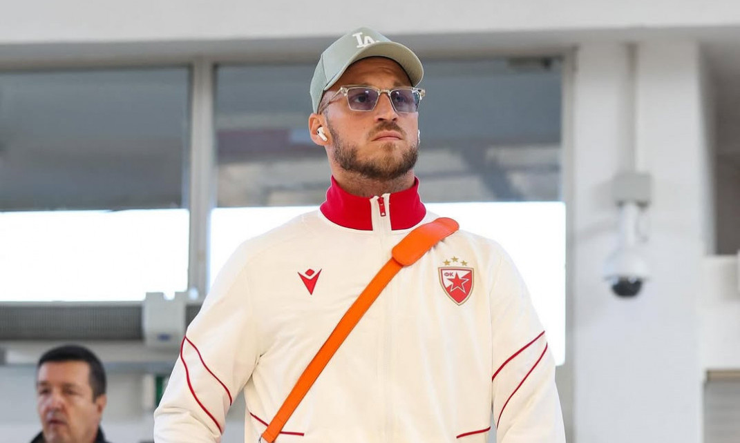 SKRIVENI DETALJ NA RUCI MARKA ARNAUTOVIĆA KOJI SVE GOVORI Ovaj potez zauvek će kupiti Delije! (FOTO)