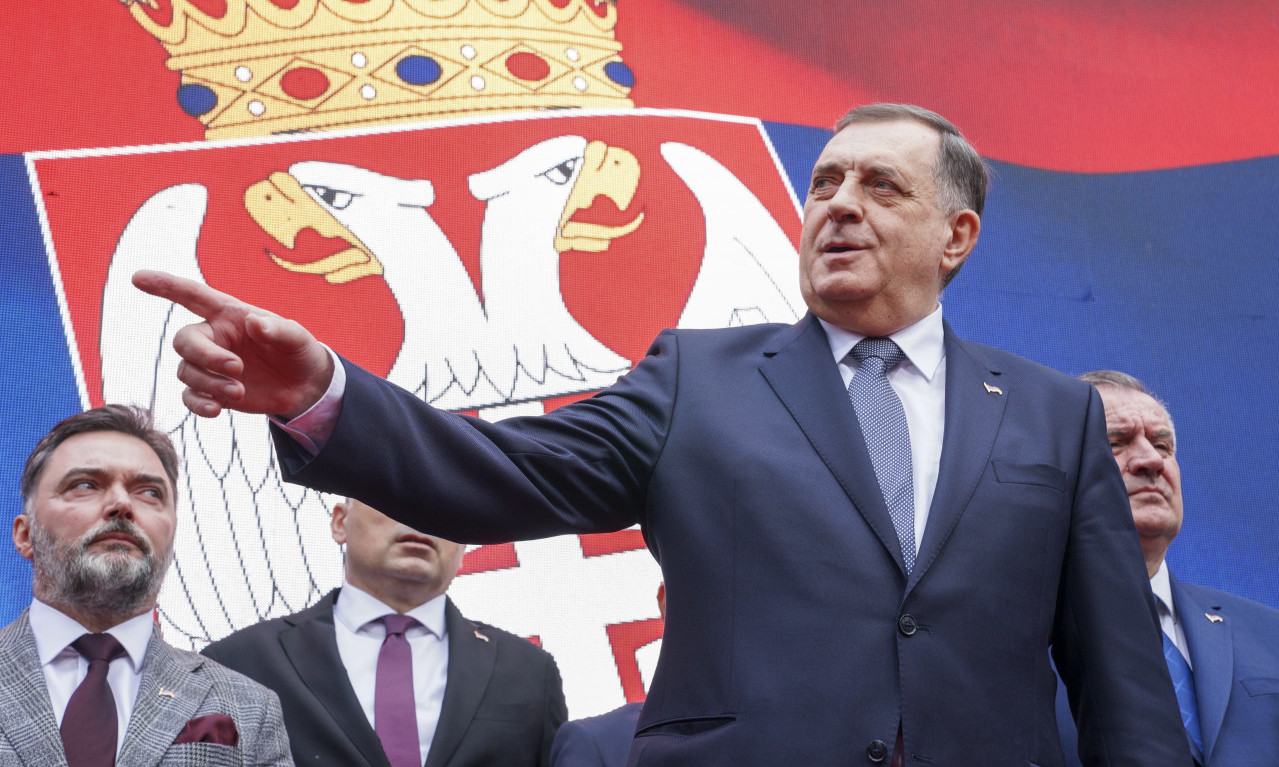 ATAK NA SRPSKO PRAVO! Vučević ukidanje mandata Dodiku okarakterisao kao sraman potez nečasnih ljudi