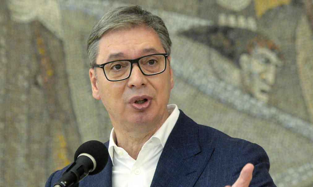 VUČIĆ:"CENE U SRBIJI ĆE PASTI 15 DO 20 %, POSEBNO U PREHRAMBENOM SEKTORU" Dali smo sve od sebe da dođemo do rešenja
