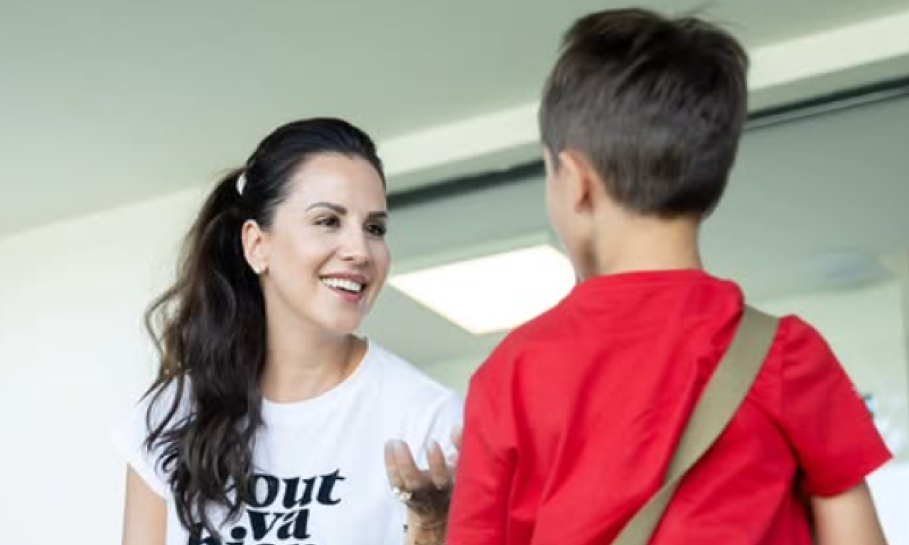 TAMARA VUČIĆ U RODNOM KRAJU Sin Vukan prvi put u javnosti, pogledajte gde su otišli zajedno (FOTO)