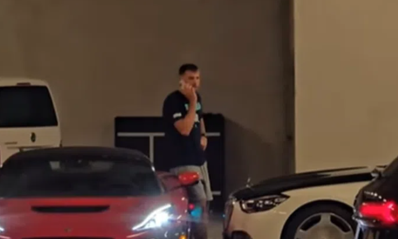DONČIĆEVA ZVER OD DVA MILIONA EVRA "ZAROBLJENA" NA PARKINGU Evo kako je Luka reagovao (VIDEO)