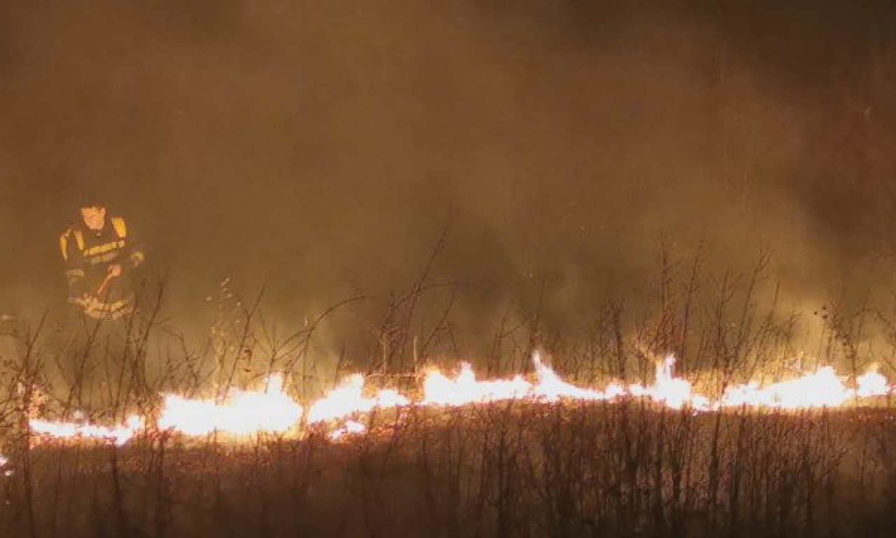 PAKAO U PIPERIMA! Izgorele kuće i stoka, vojska gasila požar: "Ne pamtimo ovako nešto i čekamo pomoć iz Srbije"