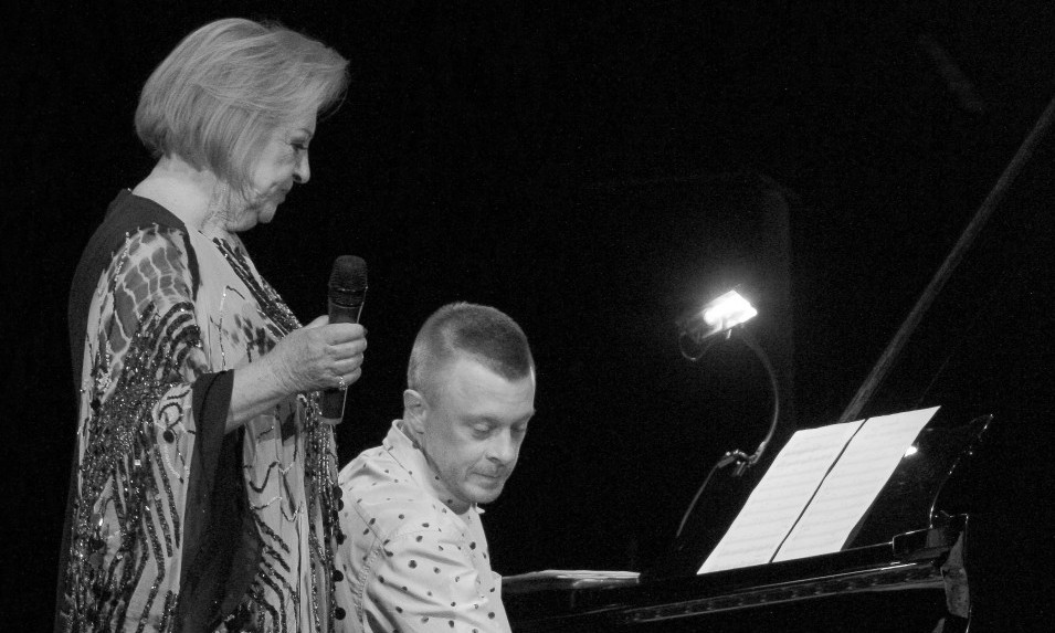 HIT GABI NOVAK KOJI I DANAS PEVAJU MLADI Zbog ove pesme svi su nekad zaplakali - sigurno znate tekst (VIDEO)