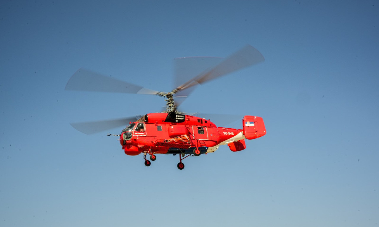 KAMOV IZ SRBIJE VEĆ GASI POŽARE U CRNOJ GORI Pogledajte helikopter u akciji (VIDEO)
