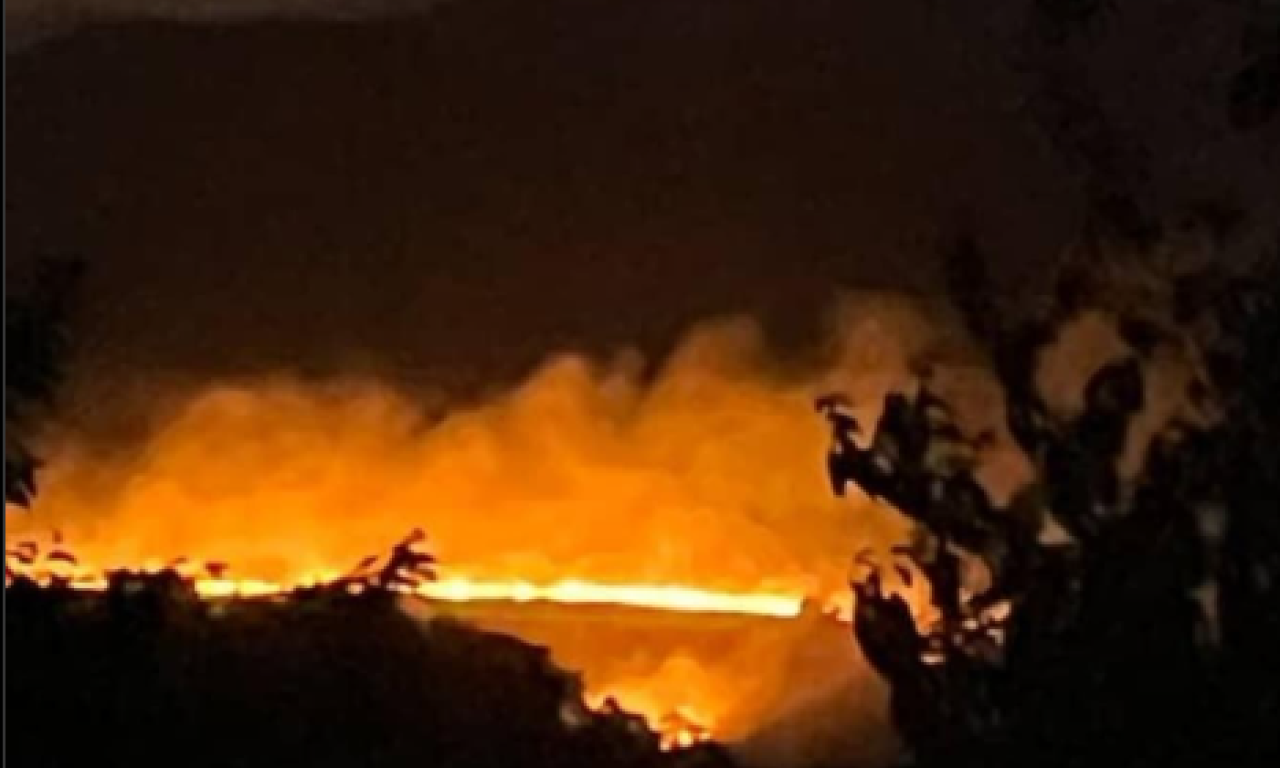 POŽAR BESNI KOD PROKUPLJA! Vatra guta sve pred sobom (VIDEO)