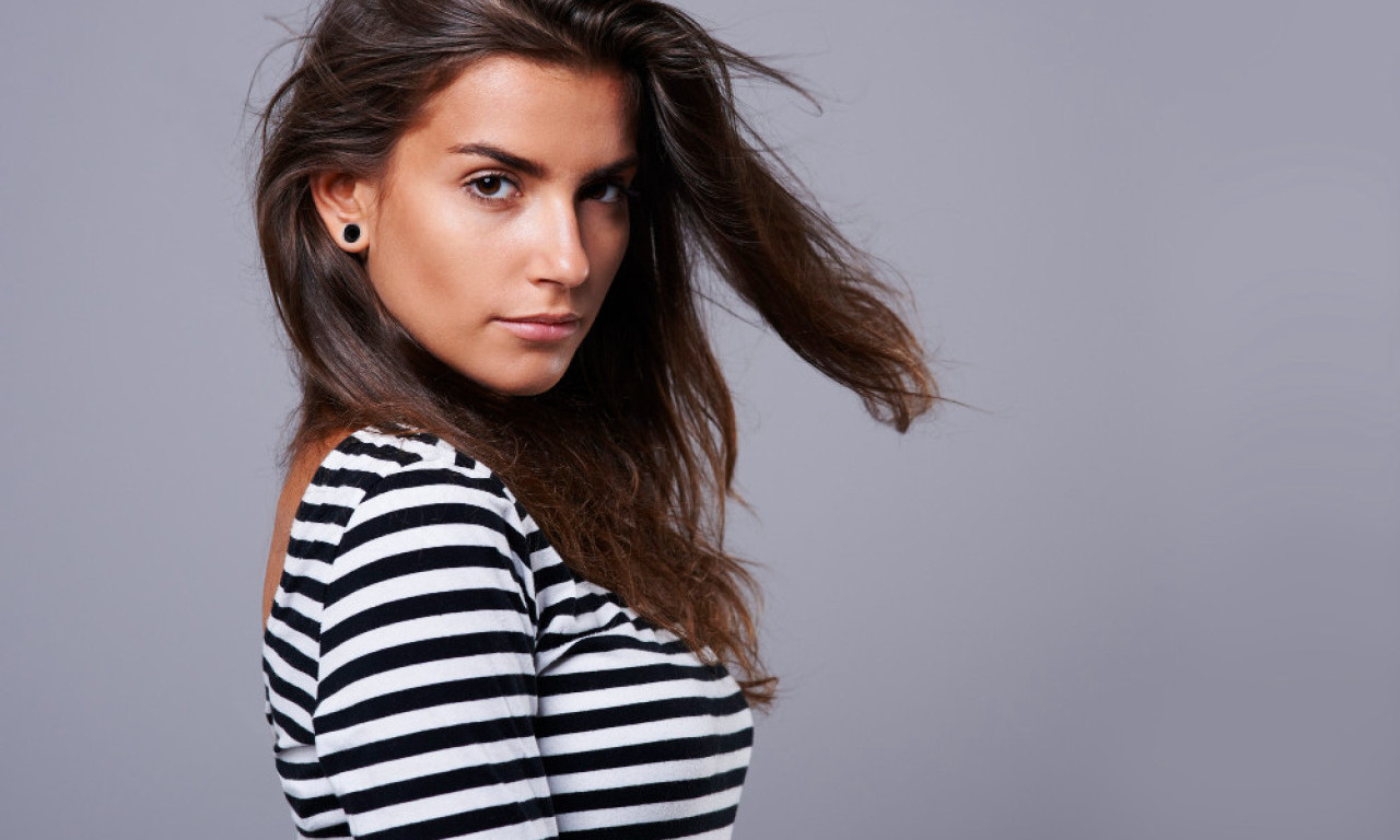 ZBOG OVE NIJANSE KOSA IZGLEDA LUKSUZNO Frizeri tvrde da je ovo hit jeseni!