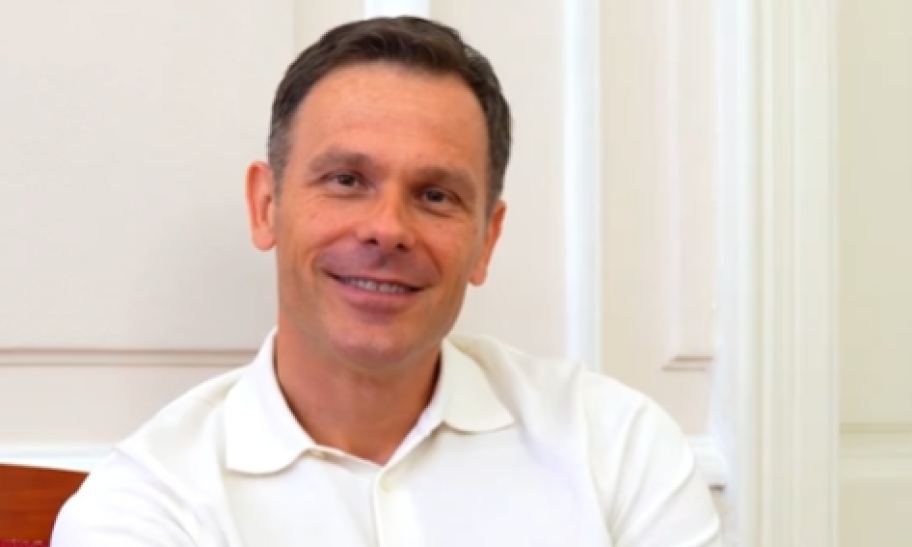 SINIŠA MALI PRIZNAO DA JE PLAKAO Ministar otkrio svoju nežnu stranu i koliko je patio zbog jedne žene (VIDEO)