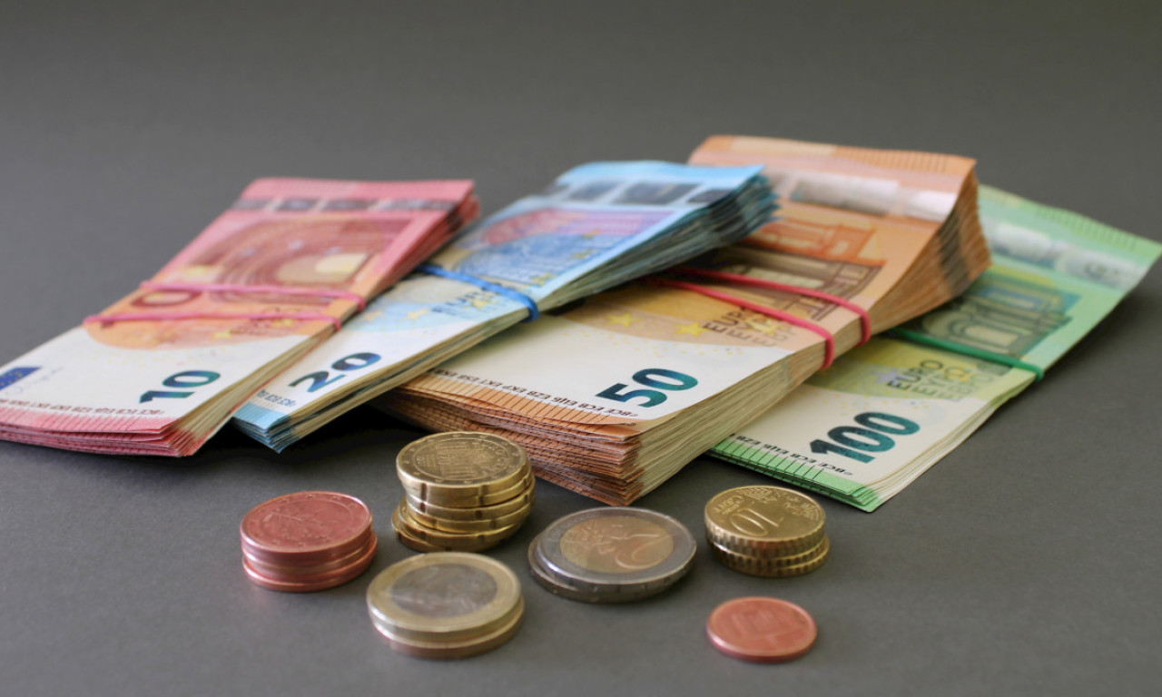 ŠTA SE DOGODI KADA NE PRIJAVITE NOVAC NA GRANICI?! Pogledajte primer vozača koji je platio kaznu od 6.400 evra