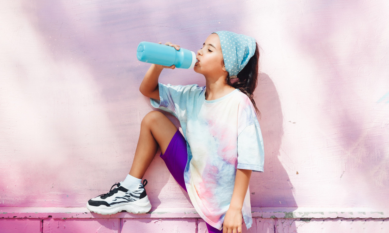 NAJBOLJE BOČICE ZA ŠKOLARCE 2025: Bez prosipanja, čuvaju vodu hladnom ceo dan