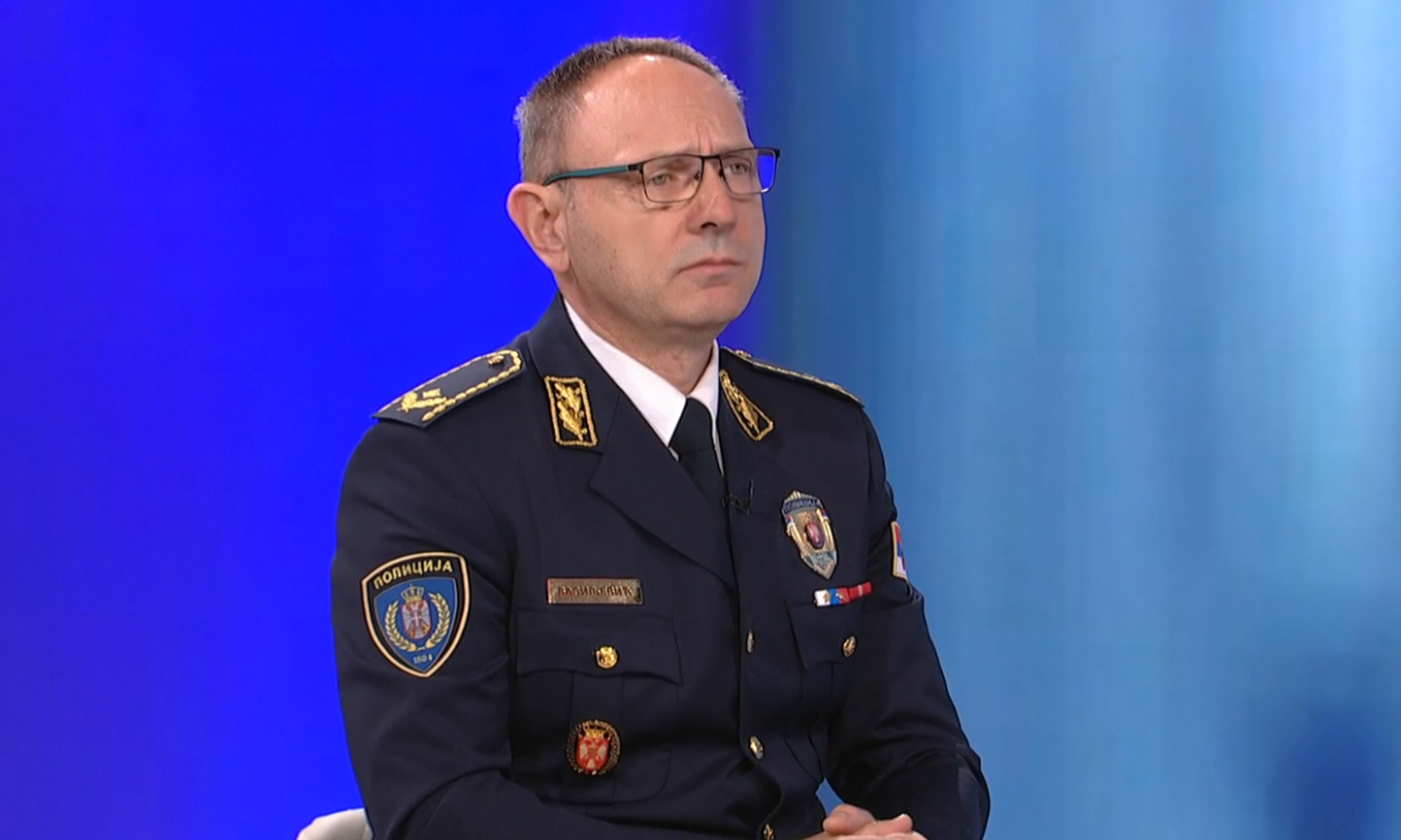 VIŠE DESETINA POVREĐENIH U VRBASU! Vasiljević o sukobima blokadera: Bacali baklje, vadili palice, pa napali i policiju