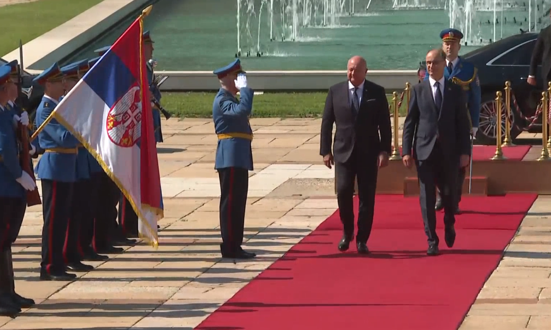 VELIKI DOČEK AUSTRIJSKOG KANCELARA ISPRED PALATE SRBIJA Ugostio ga premijer Macut, sledi tet-a-tet sa Vučićem (VIDEO)