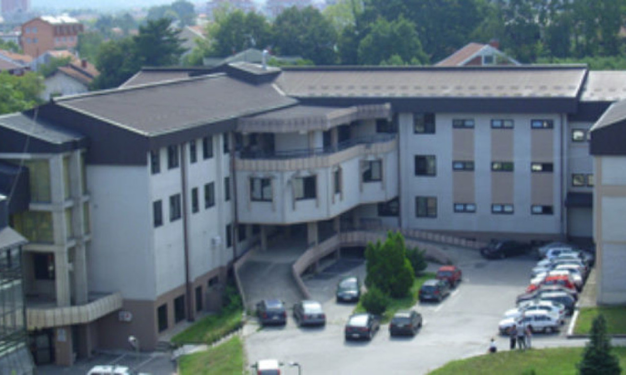 OVO JE STANJE MUŠKARCA KOG JE SIN PRETUKAO MACOLOM Detalji užasa kod Kruševca