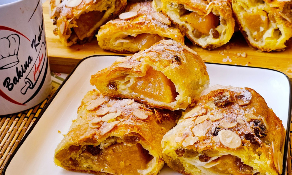 SOČNA PITA OD DINJE Desert koji miriše na leto i topi se u ustima